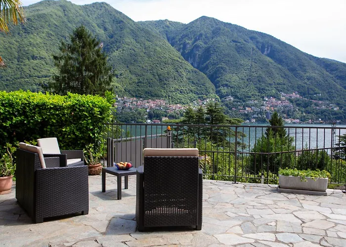 Dolce Views Outdoor Terrace Dining فيلة لاليو